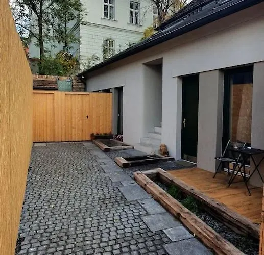 아파트 Cozy Friendly Place With Free Parking