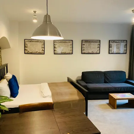 Apartament Cozy Friendly Place With Free Parking *