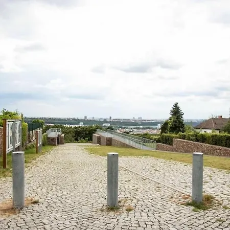Apartament Cozy Friendly Place With Free Parking *