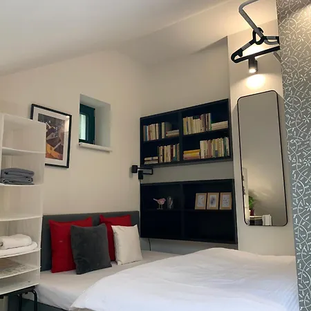Apartament Cozy Friendly Place With Free Parking
